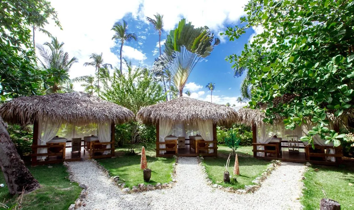 Villas & Apartments With Pool And Ocean View Playa Los Corales Punta Cana