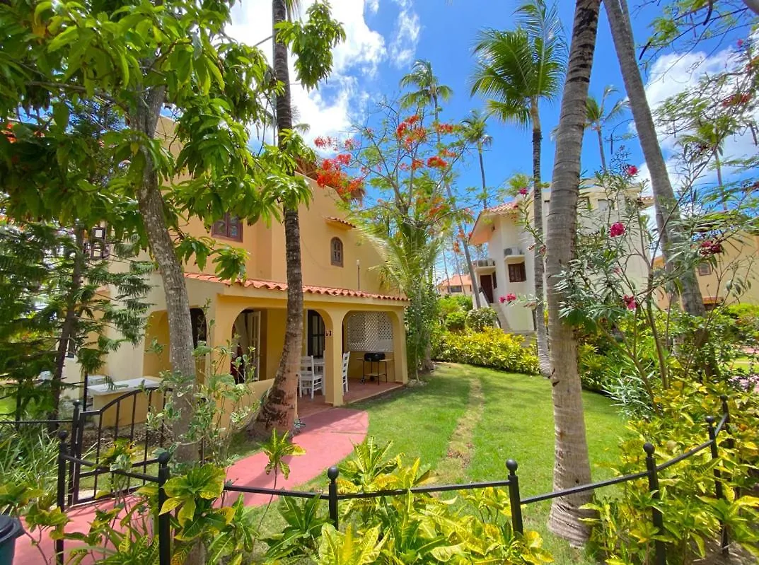 Villas & Apartments With Pool And Ocean View Playa Los Corales Punta Cana