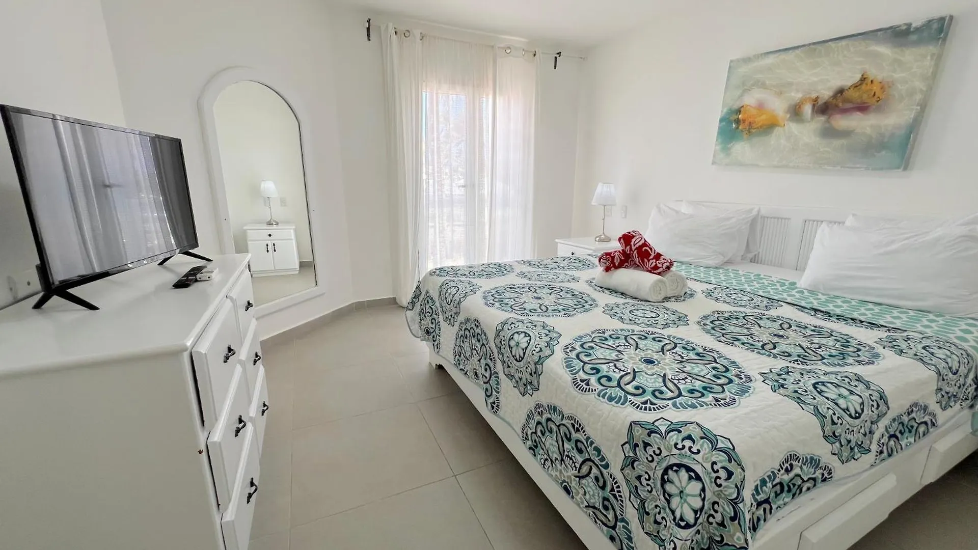 Villas & Apartments With Pool And Ocean View Playa Los Corales Punta Cana 0*,  República Dominicana