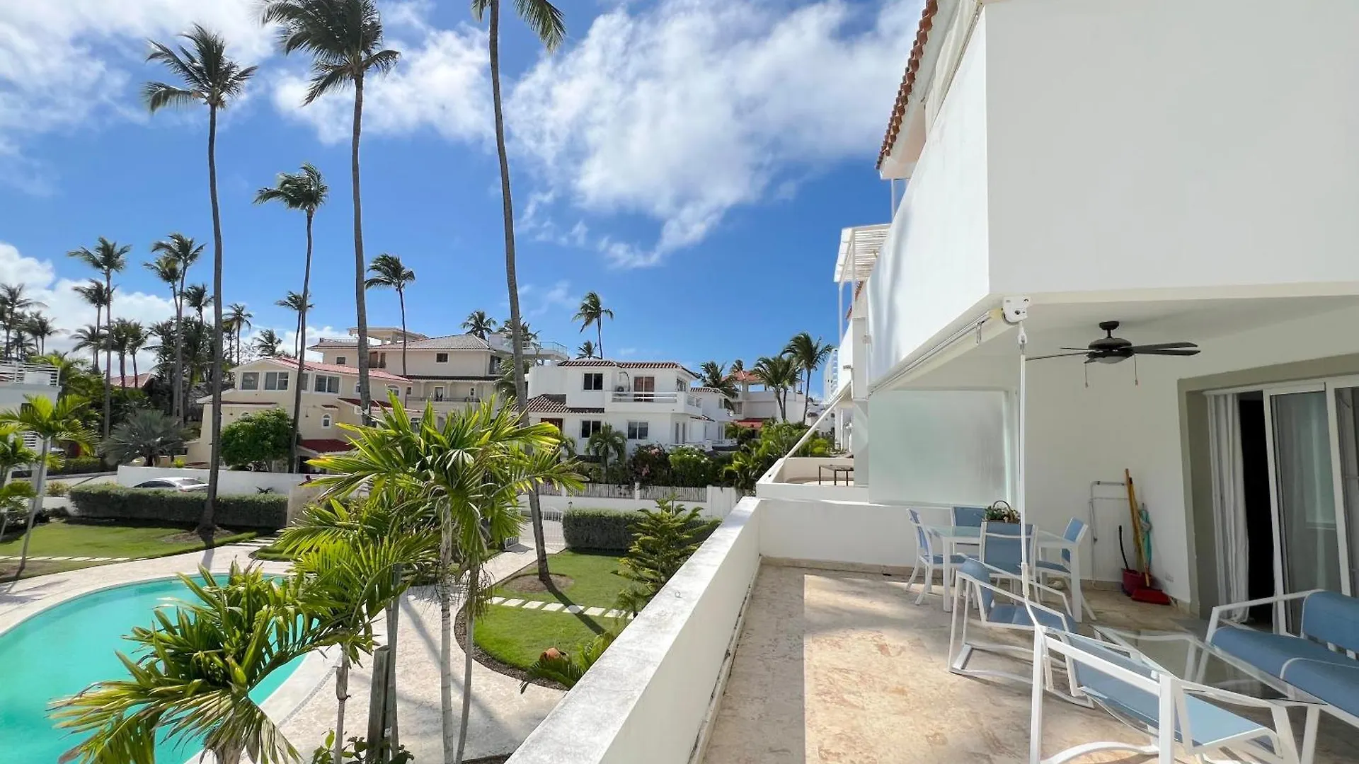 Villas & Apartments With Pool And Ocean View Playa Los Corales Punta Cana Apartahotel